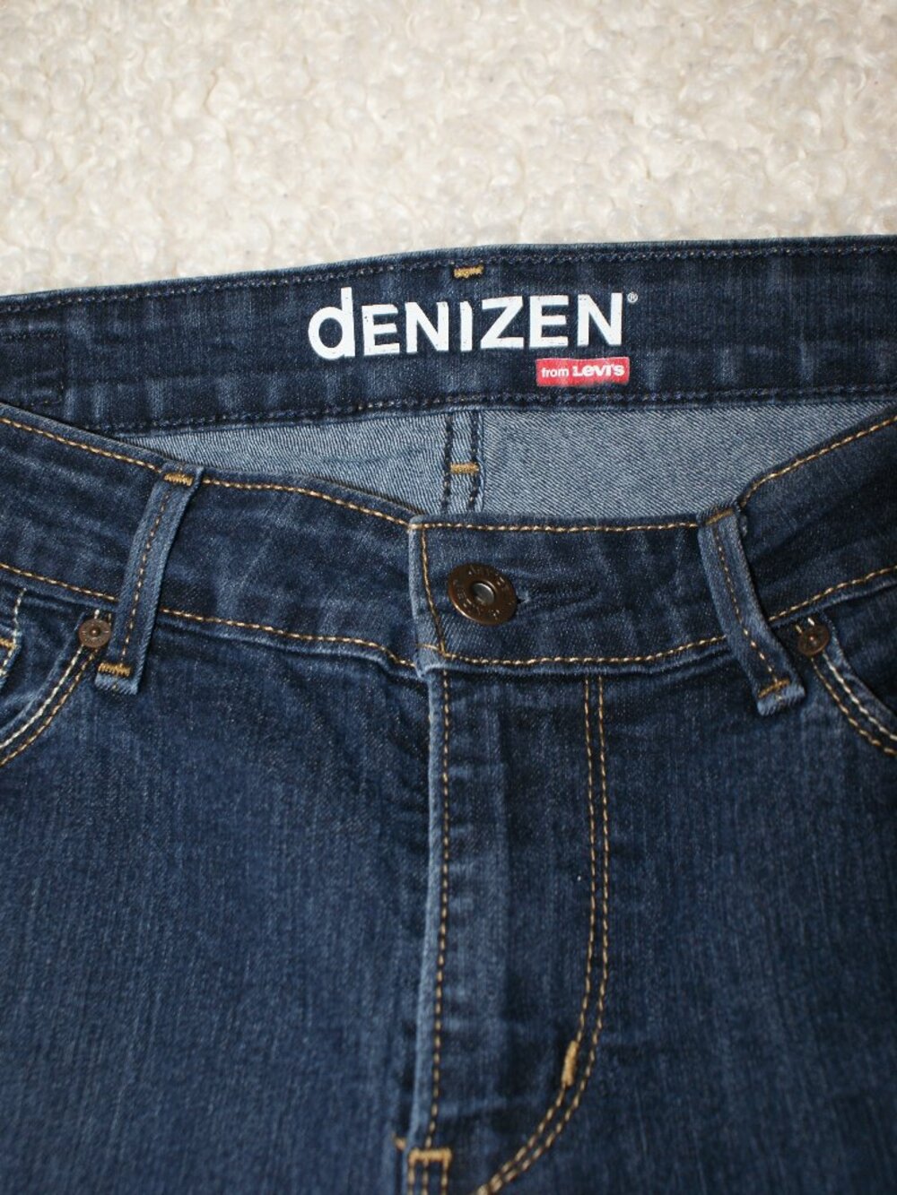 Levi's Denizen Jean Capri - Size 12 EUC